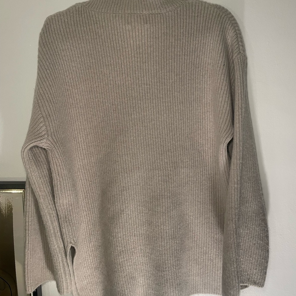 H&M Beige Ribbed Sweater - Picture 2 of 3